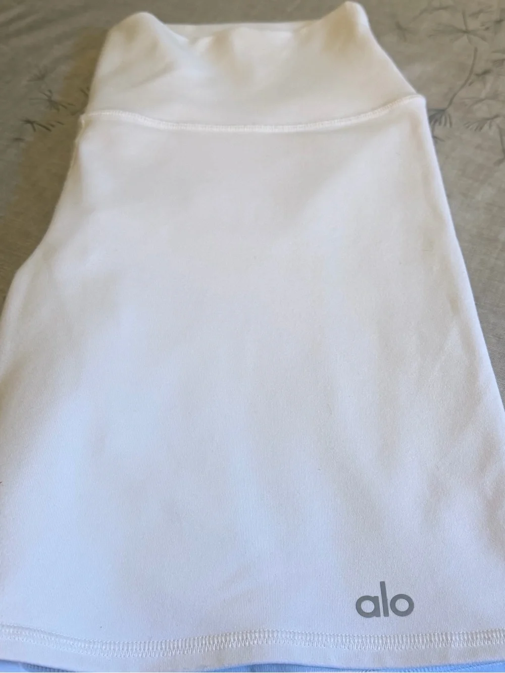 ALO Yoga High-Waist White Biker Shorts